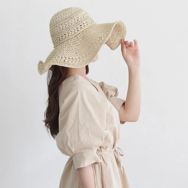 Retro Straw Sun Hat: Pink Beach Style