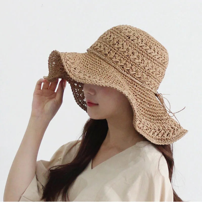 Retro Straw Sun Hat: Pink Beach Style