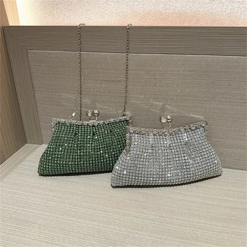 Luxury Rhinestone Evening Clutch. Perfect for weddings, proms, or elegant banquets, with a detachable chain for versatility.